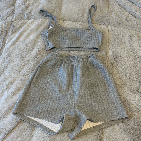 Grey Princess Polly set (top and bottom included!) - Picture 1 of 3